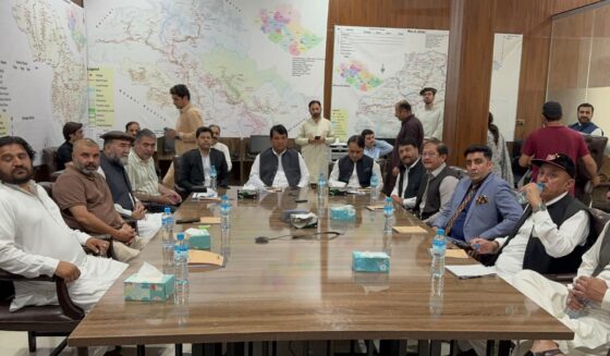 urdu news, land sliding in gilgit baltistan