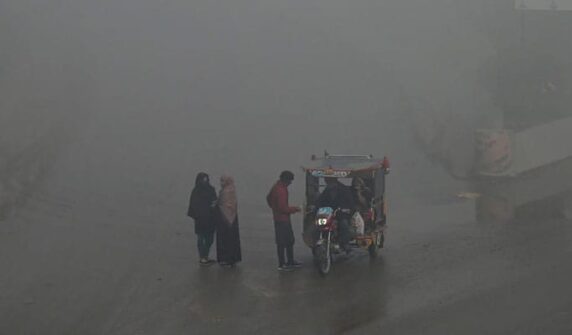 urdu news, Lahore Under Severe Air Pollution,