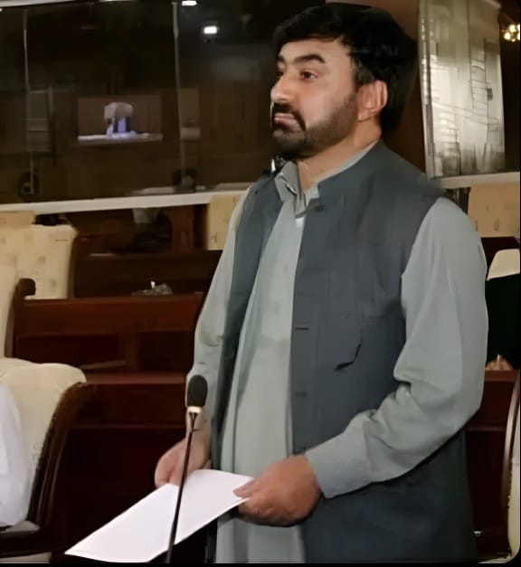 گلگت بلتستان حلقہ نمبر تین میں کپٹن ریٹائرڈ محمد شفیع کو موقع دیا تو مثبت تبدیلی آئی گی ۔ٹیم کیپٹن ریٹائرڈ محمد شفیع 1 urdu news update, gilgit baltistan news