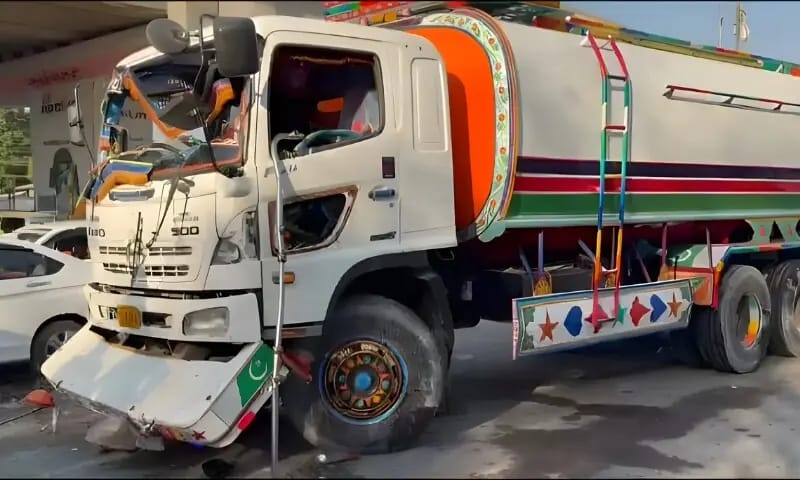 کراچی میں خونی واٹر ٹینکر نے ایک اور بچے کی جان لے لی 1 urdu news update, karachi news