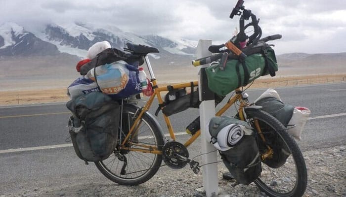 سائیکل پر دنیا کی سیر کو نکلا جرمن شہری اسلام آباد پہنچتے ہی لٹ گیا 2 urdu news update German Cyclist